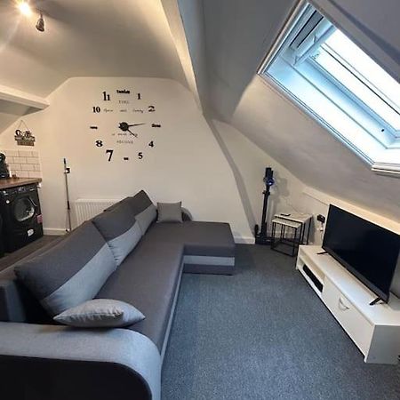Апартаменти Rock Park Penthouse Лландріндод-Веллс Екстер'єр фото